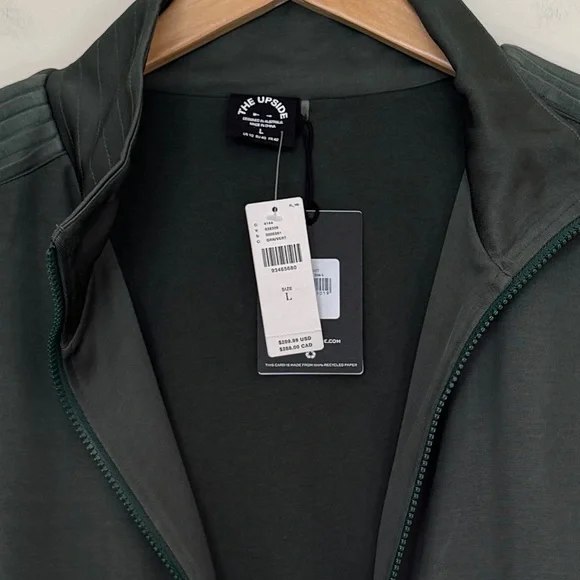 The Upside Roulette Jacket - Picture 6 of 7